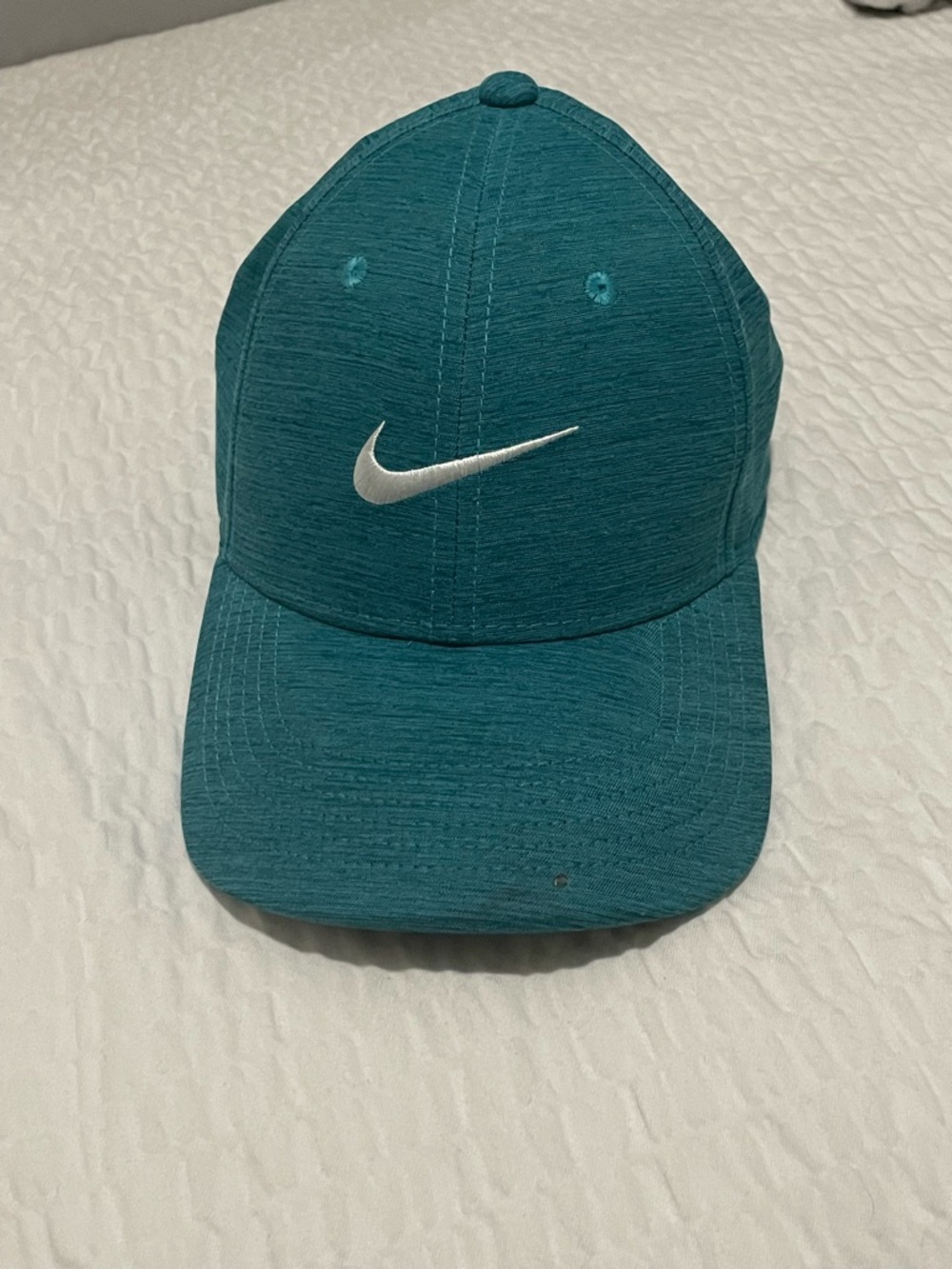Nike Men's Dri-fit Club cap, Size S/M, teal/white